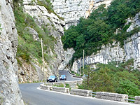 Ayen - Ostrampe unten Autos