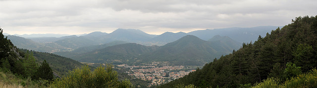 Portel - Passhöhe Blick auf Ort Pano