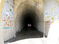 Parpaillon - Passhöhe Tunnel Tore Auto